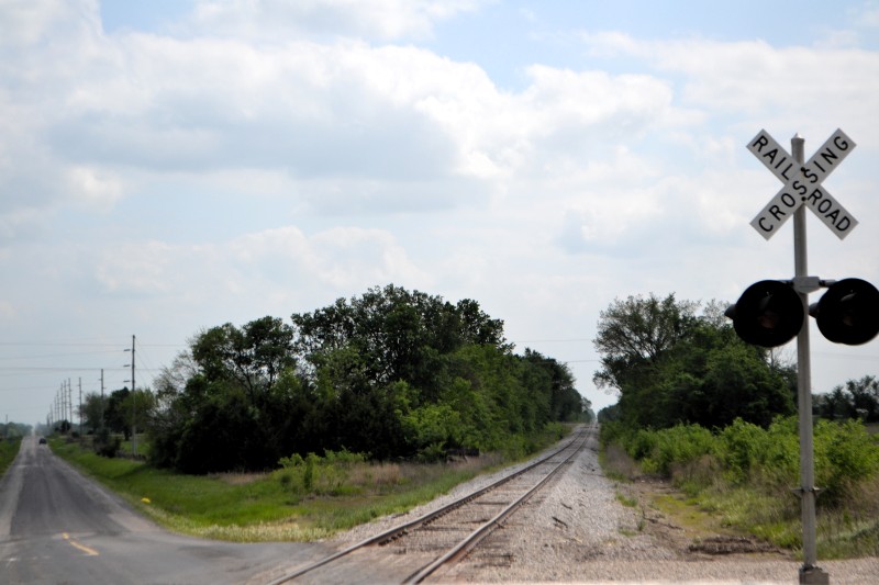 Railroad crossing in Appleton City